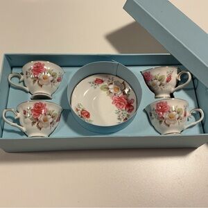 Vintage Floral with Gold Trim Teacup and Saucer Set